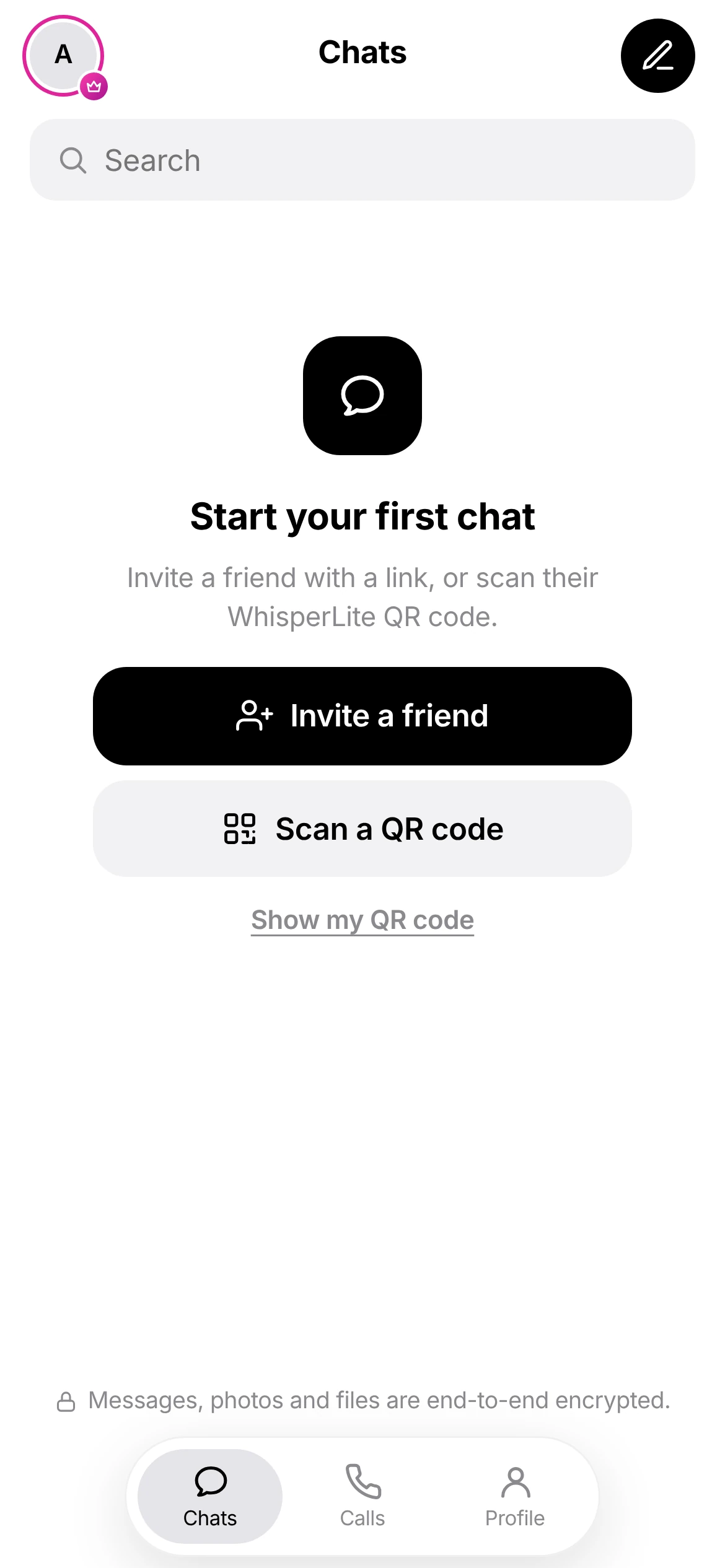 Empty Chats screen with Invite a friend and Scan a QR code